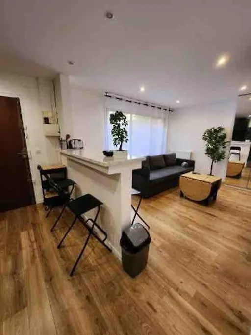 Superbe Appartement A 8 Minutes De La Nation.-1